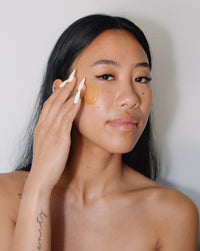 iS Clinical Warming Honey Cleanser