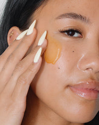 iS Clinical Warming Honey Cleanser